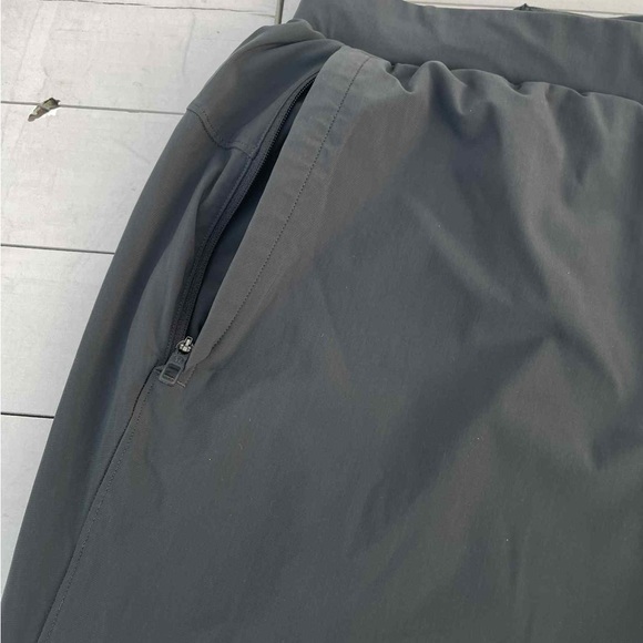 lululemon athletica Charcoal Joggers for Men - Picture 6 of 9